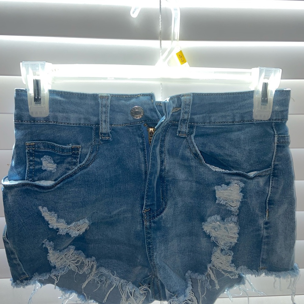 Light blue shorts . Cute details and #jeanshort #cute. XX small